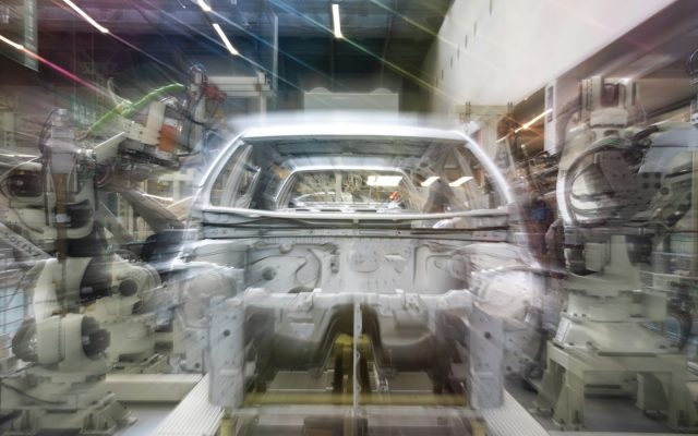 🏭 VW will weitere 12.000 Stellen streichen – IG Metall droht mit Arbeitskampf